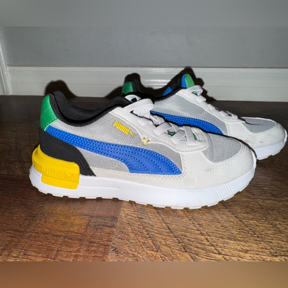 Puma, Boys Size 3C